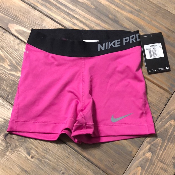 Nike Pants - NWT Nike Pro Dri-Fit Shorts